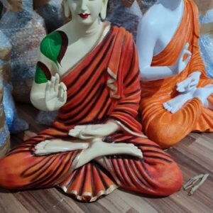 Buddha leaf statue